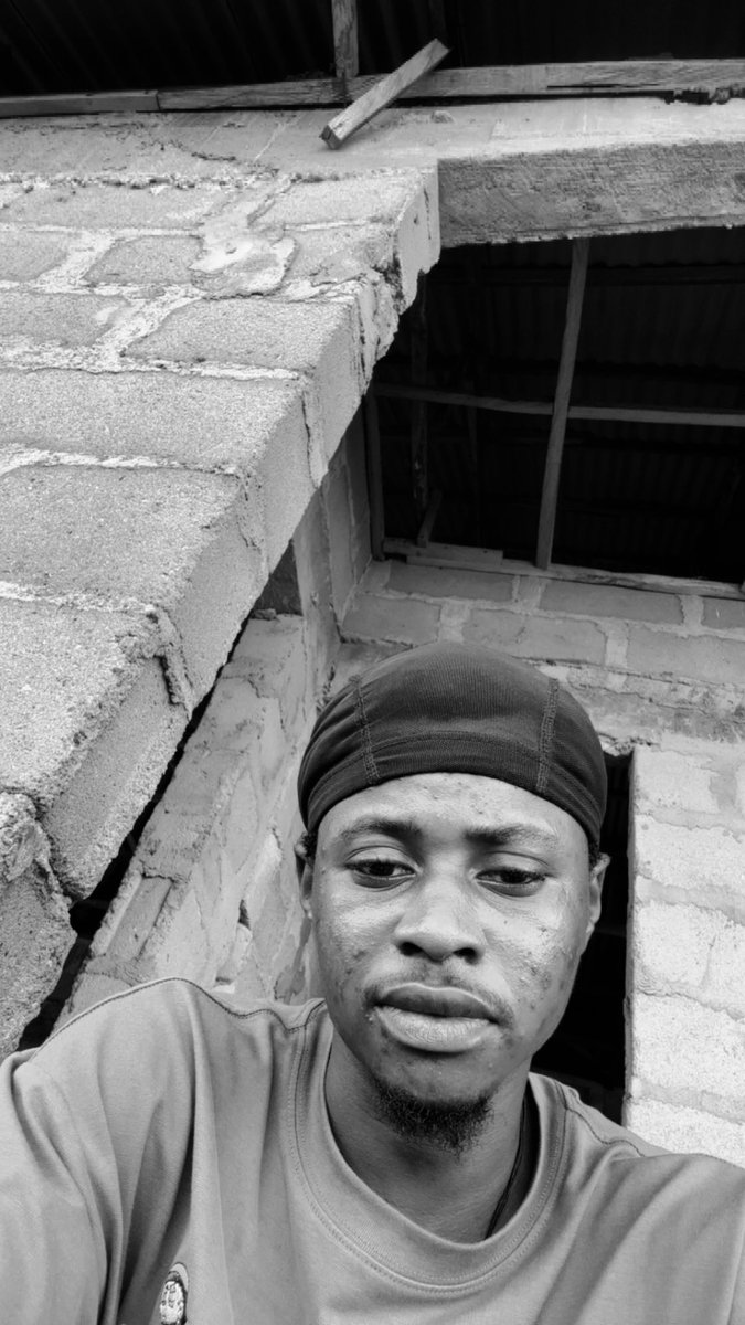 _madivess's tweet photo. My body don dey π
#madives #viral #fyp #Greatness #alone https://t.co/UOrpfjwyAl
