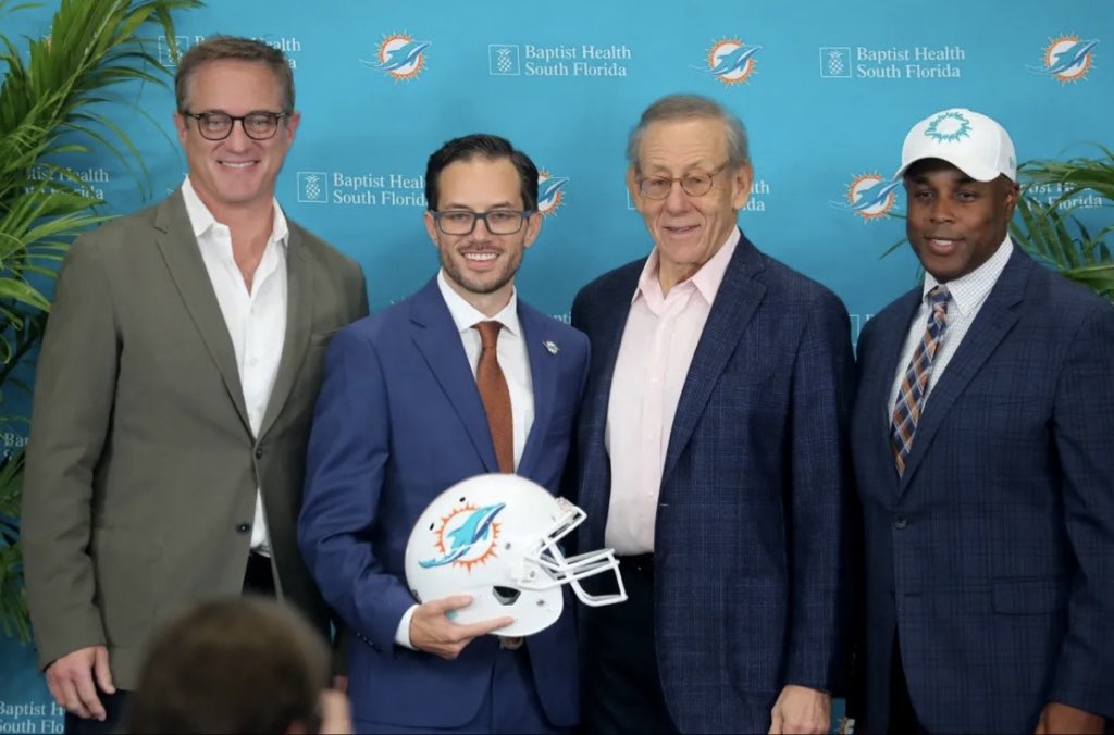 LuFromdade's tweet photo. None of the men pictured are making decisions for the Dolphins #PhinsUp https://t.co/fjUzWaFa7H