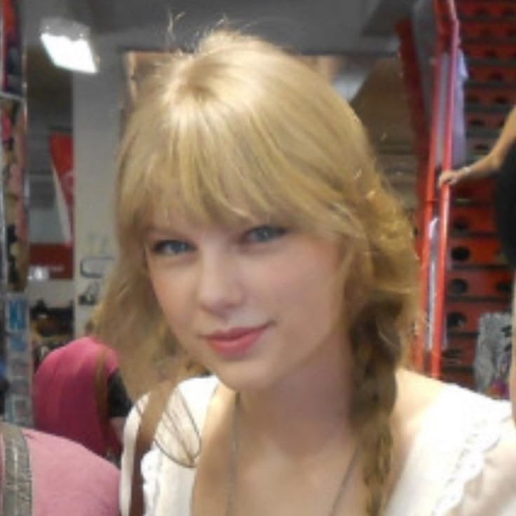 tayclaudias's tweet photo. she’s merely a little bunny https://t.co/cPS62zoQrJ