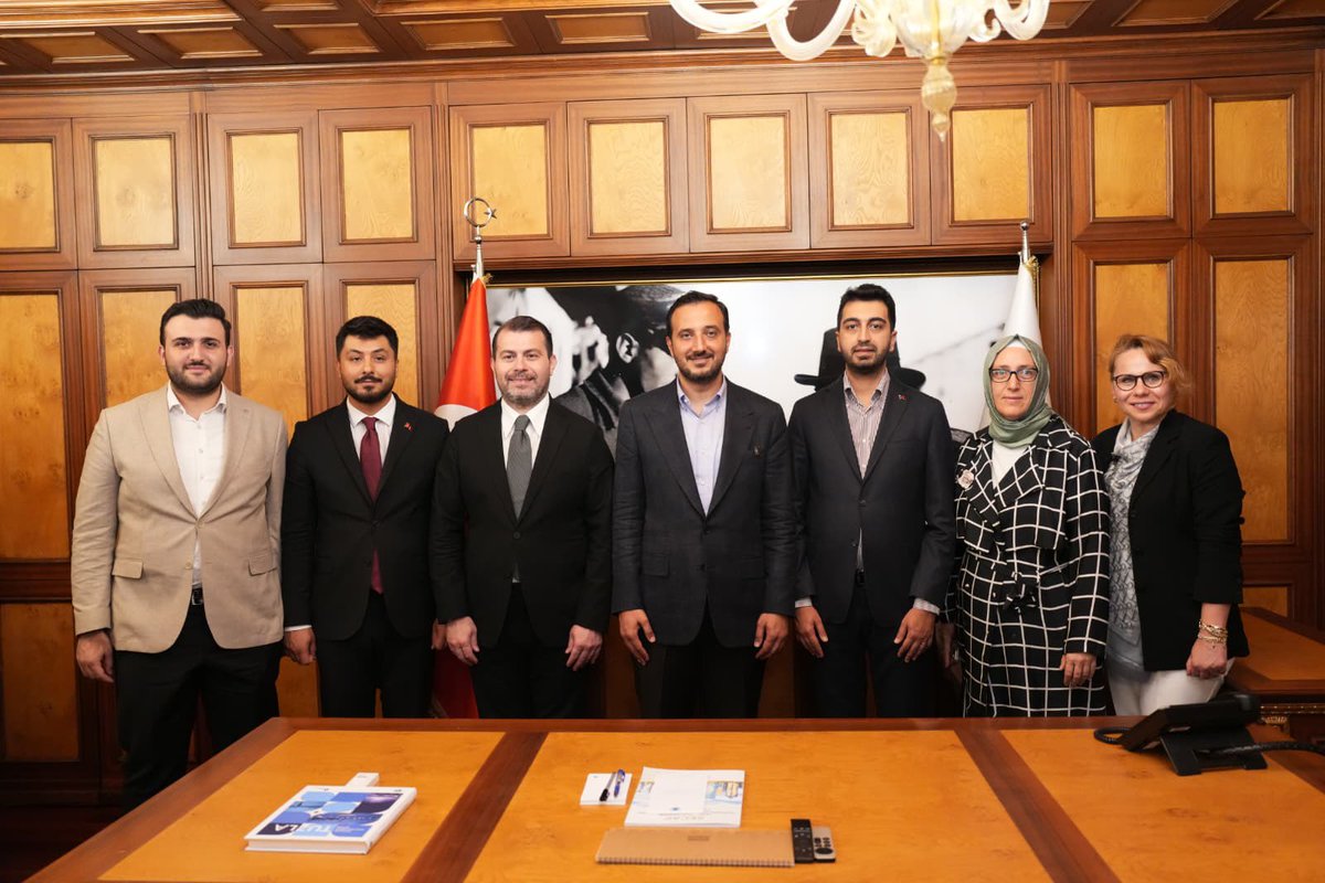 serefcolak's tweet photo. Genişletilmiş ilçe toplantımızda İl Başkanımız Abdullah Özdemir’i ve Belediye Başkanımız Eren Ali Bingöl’ü ağırlamaktan büyük memnuniyet duyduk. 

Sonrasından Belediyemizi ziyaret ederek istişarelerde bulunduk.

Birlik ve beraberlik içerisinde Tuzlamıza hizmet etmeye devam edeceğiz.
Durmak yok yola devam…

@abdullahozdemir 
@erenalibingol 
@aktuzla