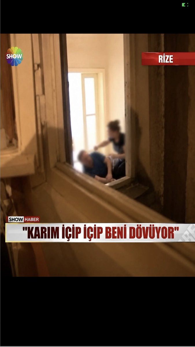 Bedirhan_2135's tweet photo. Kadınların yüzünden mazlum erkekler nefes bile alamıyor . Şiddetin dozu her geçen gün artıyor devletin bu işe bir el atması gerekiyor. Erkeğe şiddet cezasız kalmamalı 😁 erkekler darp ediliyor cinayete kurban gidiyor dışarda bile mazlum erkeklere rahat yok 😁 https://t.co/wlepFpY7uf