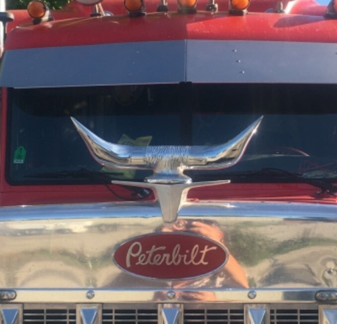 baba_frog's tweet photo. presidents are just hood ornaments on the big Mack 18 wheeler USA filled with oil, nukes, missiles, guns, fighter jets.. the big fancy chrome hood ornament is way out in front pointing ahead.. but he ain't driving... who is driving the 18 wheeler? CIA working for the world bank? https://t.co/Dcfo3jXXGI