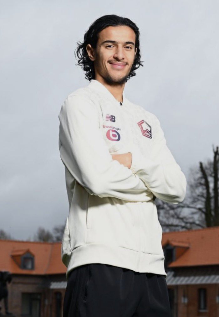 Isma_CHK's tweet photo. 🚨 EXCLU OFFICIEL 🚨

Ayyoub Bouaddi reste à Lille, le marocain va bien rester une saison de plus dans son club formateur. 🇫🇷

Bonne décision selon vous ? 👀 https://t.co/pBJHlZqBGD