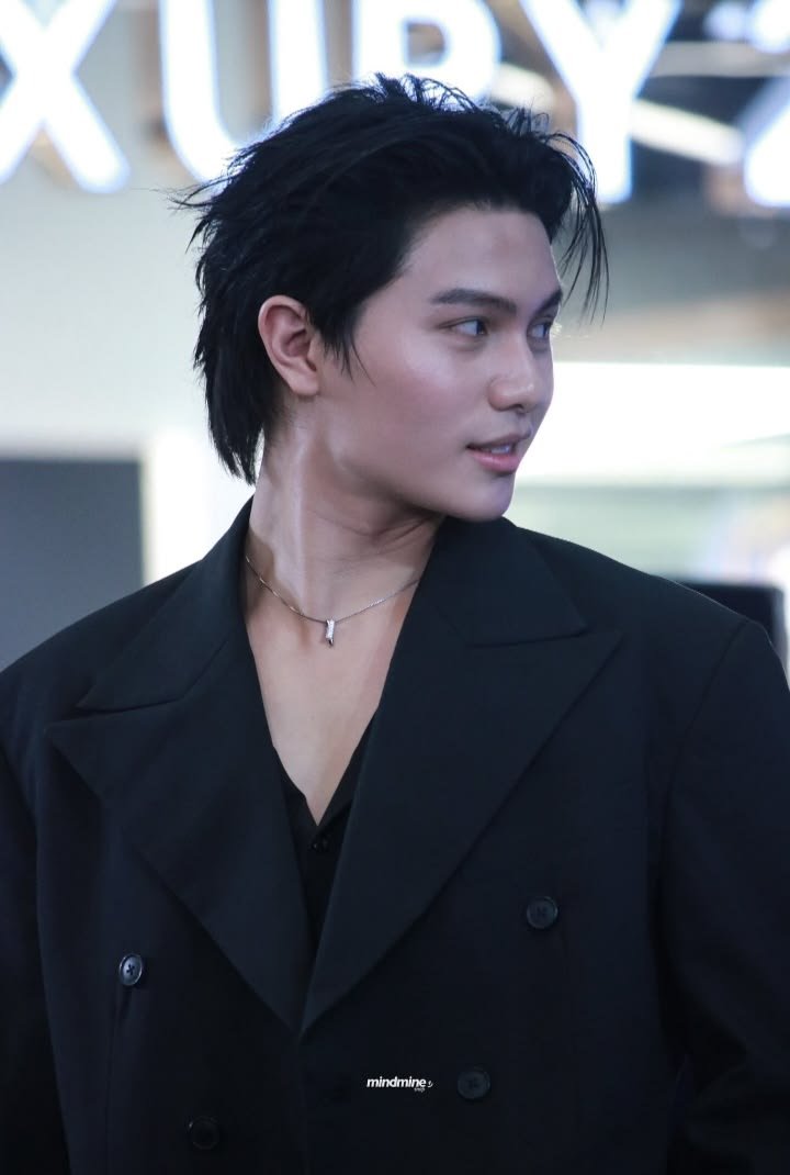 laoong_namm's tweet photo. ผมไม่หย่า                                         แต่ชั้นจะหย่า https://t.co/yWzOCiHbbw