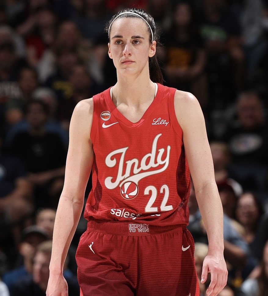 FeverStats's tweet photo. Caitlin Clark this season:

21.5 PPG (1st among PGs)
8.0 APG (1st among PGs)
2.6 3PM (1st among PGs)
60.6% TS

Having an all-time great point guard season. https://t.co/PH0Q91j6vK