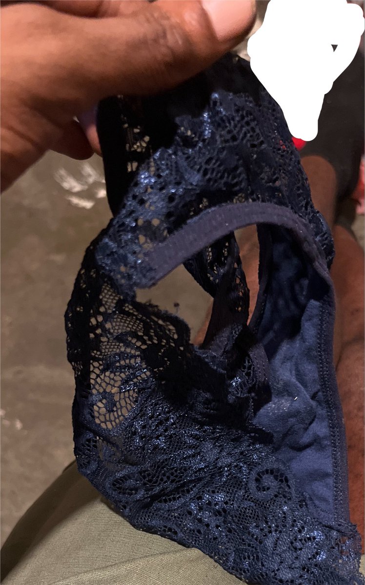 MaskedHtxMunch's tweet photo. My friends selling panties! #Thongs #Panties #Htx #DirtyThongs #DirtyUnderwear #HrxFreak https://t.co/TZdDQVjZyO