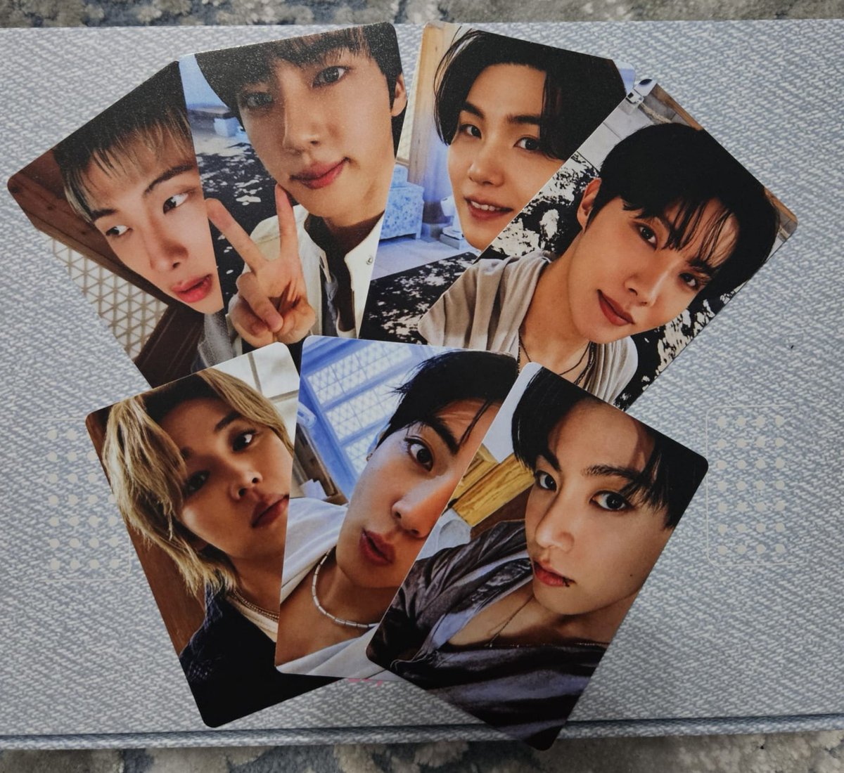 giizzgizz's tweet photo. Yaptığım pcleri tanıtmak için çekiliş ile geldimm✨️✨

Kazanan 1. Kişi 1 orijinal jimin pc, pc holder ve kendi yaptığım 10 adet pc kazanacak
2. Kişi görseldeki fm raffle set 
3. Kişi görseldeki fm tampa set

Katılmak için beni takip edip ment ve rt atmanız yeterlidir✨️✨🫶🏻🫶🏻 https://t.co/8HuEjzvrgc