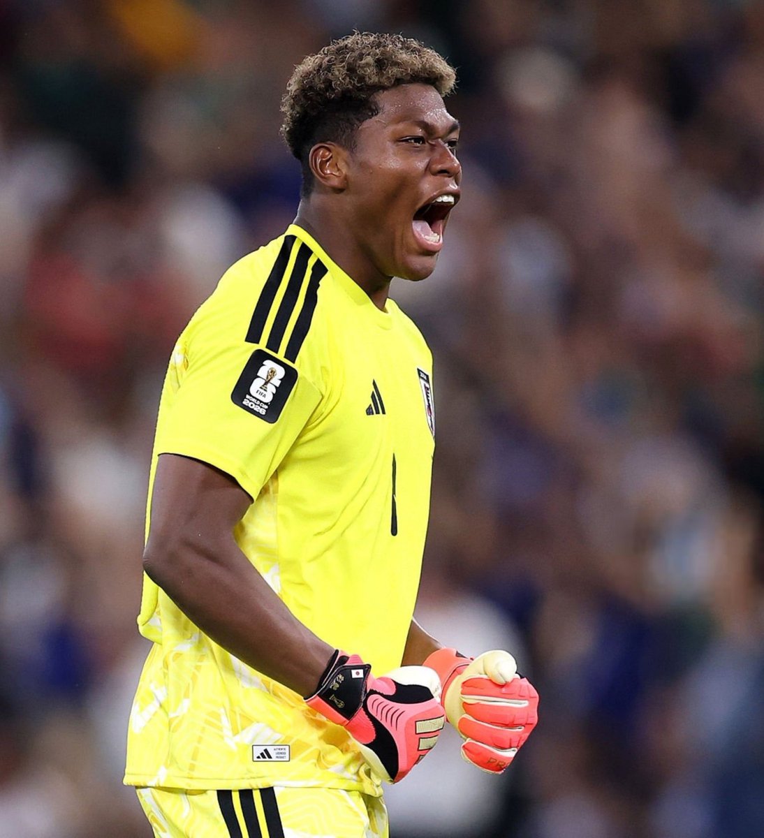 theFJEN's tweet photo. 🚨🇯🇵 CONFIRMED: Juventus and PSG discussed the possibility of Suzuki joining the Bianconeri on loan during recent talks. 💣🔥

Juventus will now have to decide whether to sign a new goalkeeper of their own or opt for this solution.

— @FabrizioRomano - @Youtube https://t.co/SjZ7CpEndn