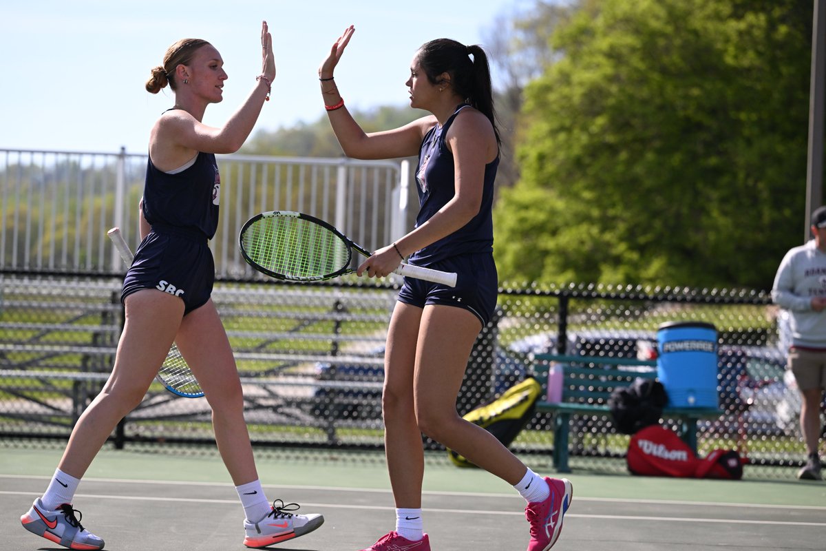 SweetBriarTEN's tweet photo. The honors continue to roll in for our dynamic duo 👏👏

Both Lucia Bovard and Alex Guilarte were named to the VaSID All-State College Division Women's Tennis Team!

📰: https://t.co/FyAkxDQFSo

#upupsweet x #vixenFIERCE x #PASSION https://t.co/2kNdSUMcfH