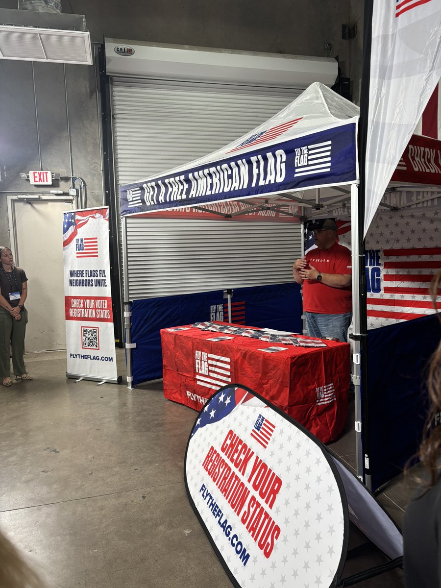 KateBieber200's tweet photo. Fly the flag training with @TheFirstMrChip !!! 🇺🇸 Make sure your voter status is 100% correct 👏🏼

@TPUSA @tpusastudents @vlynstam https://t.co/FuRuaMD5rM