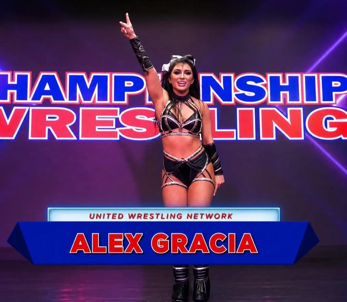 alexgracia3's tweet photo. I’ve spent years showing up when no one was watching. Soon everyone will be 📺💖 https://t.co/1M9GZEKvUa