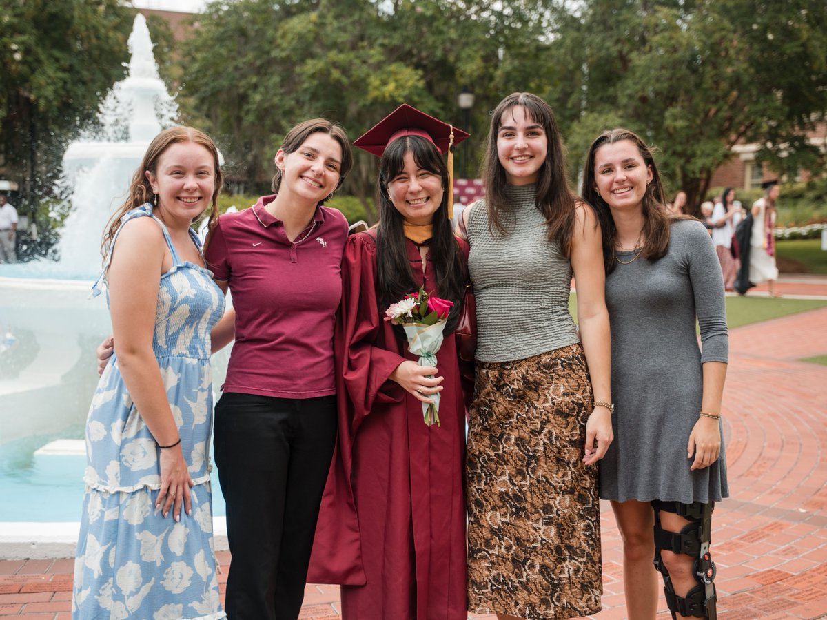 FSUAlumni's tweet photo. Congrats, graduates! This past weekend, 2,891 Seminoles earned their degrees and joined a powerful network of more than 419,000 FSU alumni worldwide. Explore everything available to you as a new grad by visiting https://t.co/om2TyBjbx3, and stay connected!❤️💛 https://t.co/LYmw5yN3Zm