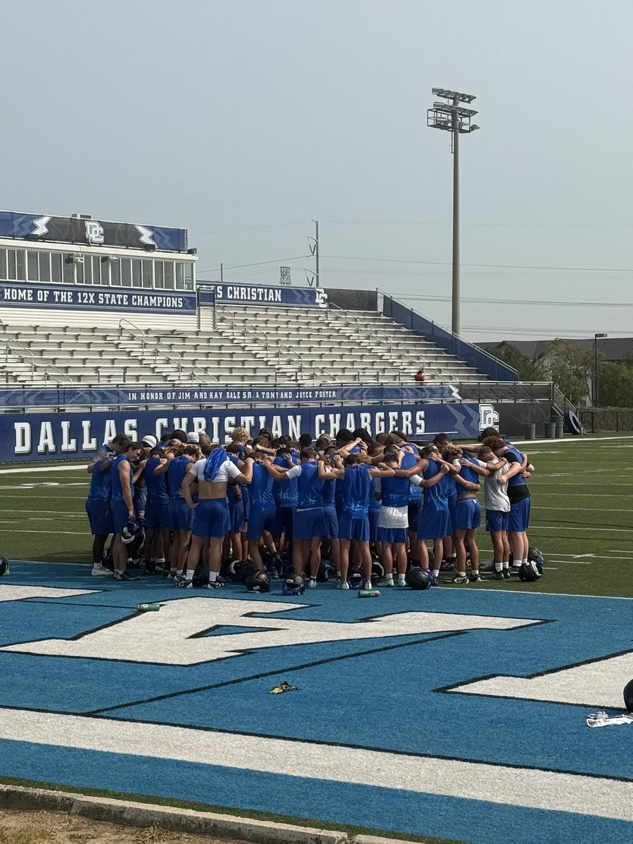 AustinDonoghue's tweet photo. Iโm so glad to be playing my senior year with this amazing group of guys I wouldnโt trade it for the world! @DCSChargers
#road2state #hardwork
@DP2Nice @COACHJUICE_ @_TheDreamIsHere @drobalwayzopen @MDonoghue1 @CoachDrake6 @TXPSMedia @SHEP_up @athletics_first @X_SpotsThaMark https://t.co/uGtAqTt7vh