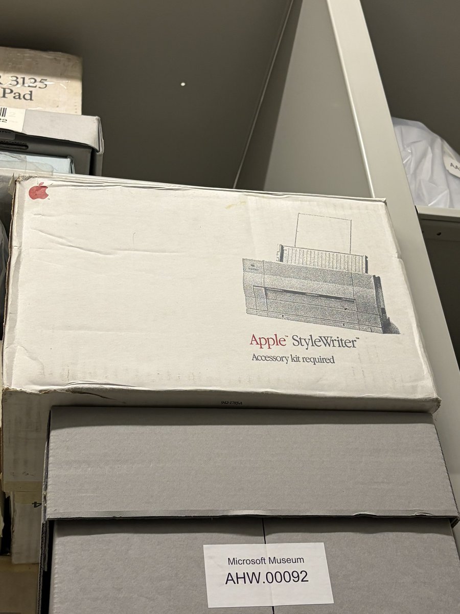 LChenlz's tweet photo. I visited Microsoft Archive today. They have more Apple computers than you might think 🤣 Here’s what I found! (7/9)

* original Apple StyleWriter (1991): It was Apple's line of consumer inkjet printers, sold from 1991 through the late 1990s for Macintosh computers. https://t.co/HTSMobYEzE