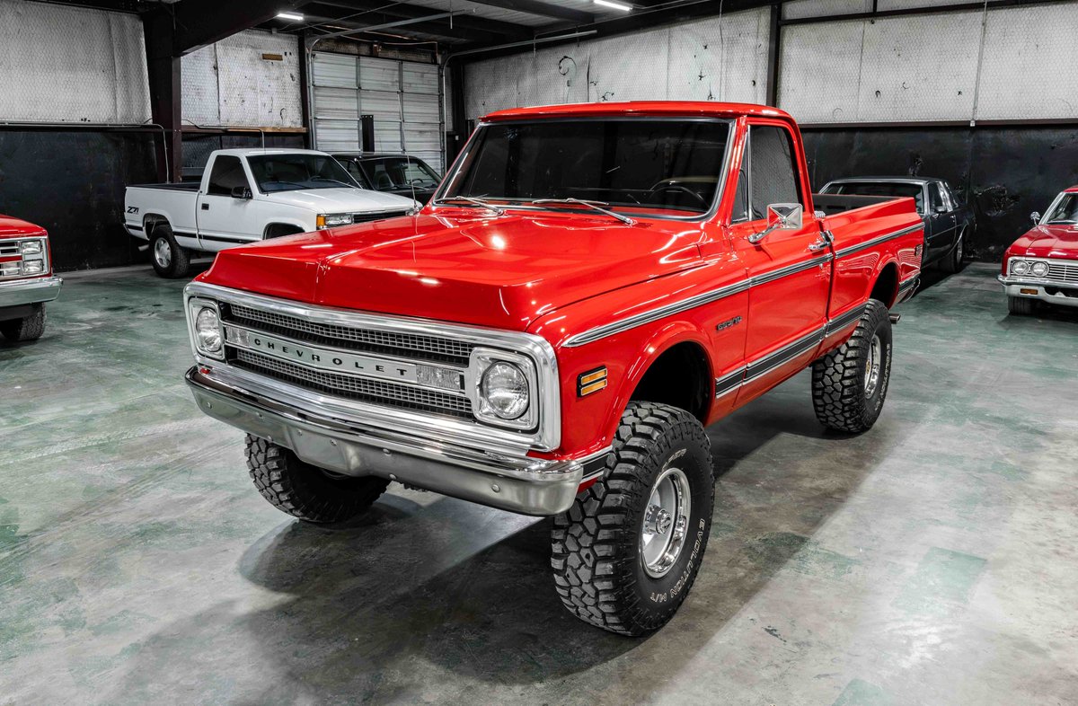 PCClassicCars's tweet photo. Restored 1969 Chevrolet K10 CST - For Sale - GM Performance 350 - EFI - AC - Lifted - See More: https://t.co/2Bhk8OCPyV #PCClassicCars #ChevyK10 https://t.co/7Whz4lxVUh