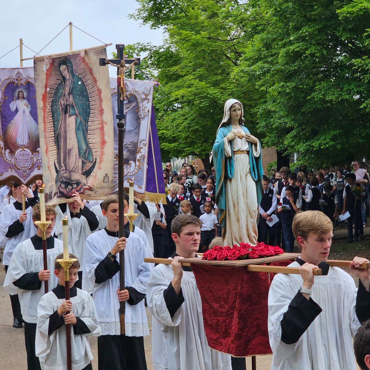 JeremyTate41's tweet photo. In 2015, Our Lady of the Rosary Parish and School in Greenville, South Carolina, was down to just 130 students, with enrollment continuing to decline. The parish brought in Tommy Curtain, (a Notre Dame-trained lawyer and accomplished pianist) to become the new head of school.

Ten years later, Our Lady of the Rosary is widely regarded as a national flagship Catholic school. I have met families who moved across the country just to enroll their children here. Daily Mass, classical education, and serious spiritual formation are all happening here.

One of the things I love most about it is that it is so radically simple. For centuries in the West, the local parish educated the next generation. Our Lady of the Rosary has simply returned to that model, and in doing so has revitalized both the parish and the school.

The more vibrant the school becomes, the more vibrant the parish becomes. And the more vibrant the parish becomes, the more vibrant the school becomes. It is beautiful, and it is the way God intended it.