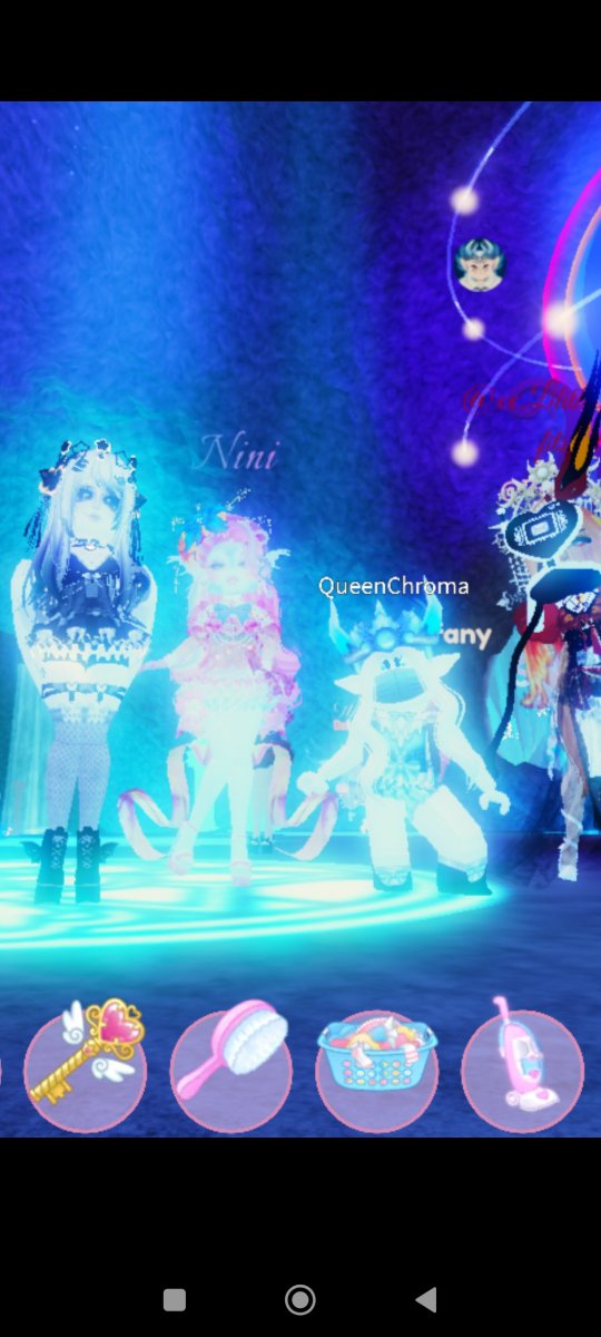 Ninisillybilly's tweet photo. I MET @QueenChroma TOO🥹🥹 IM SO GLAD I GOT INTO THE SERVERR https://t.co/fjONrZaaTD