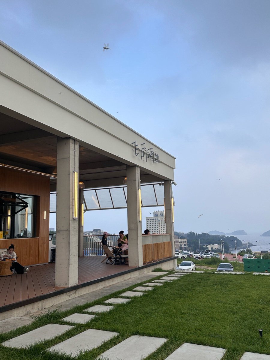 manouazerty's tweet photo. Just wrapped up a quick weekend getaway to the coast! Fresh sea air, warm sand, and way too many photos. Best little escape for a busy week ， https://t.co/mekCGV6R01