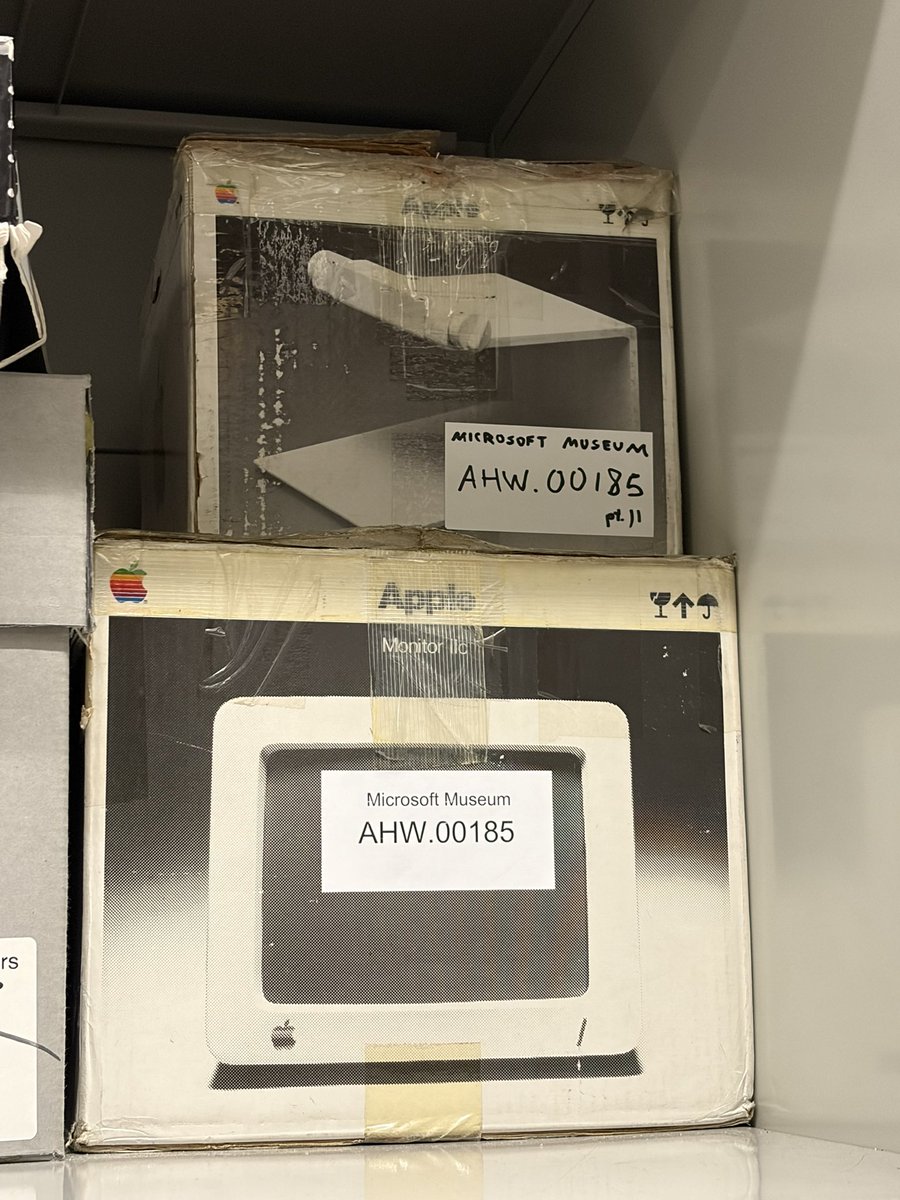 LChenlz's tweet photo. I visited @Microsoft Archive today. You would be surprised to see how many @Apple computers they have. Here’s what I found:

* Apple II Plus (1979)
* Apple Monitor II (1982)
* original Apple ImageWriter (1983)
* Apple Monitor //c & Monitor //c Stand (1984)
* Macintosh 512K (1984)
* Macintosh SE (1987)
* original Apple StyleWriter (1991)
* Power Macintosh G3 (1999)
* original MacBook Air (2008)

Check my recent posts to see all of them!
