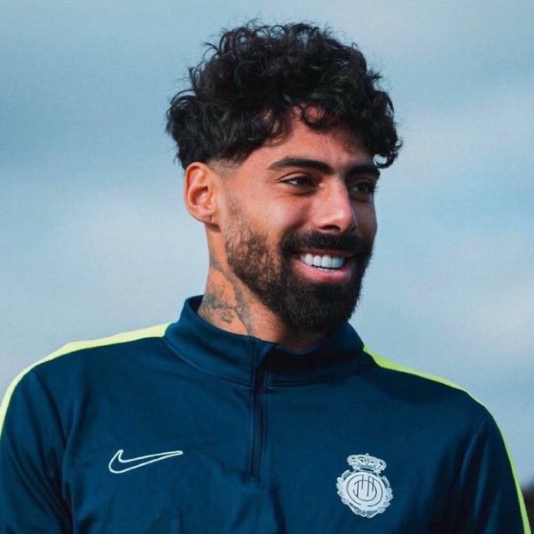 Nawaf_STATS's tweet photo. 🚨🚨🚨🚨⚠️ حصري :

وصل تحذير لنادي النصر بعدم دخول سامو كوستا لمعسكر الفريق والمشاركة في التدريبات حتى يتم التوقيع الرسمي. https://t.co/m6Ty0dFTiM