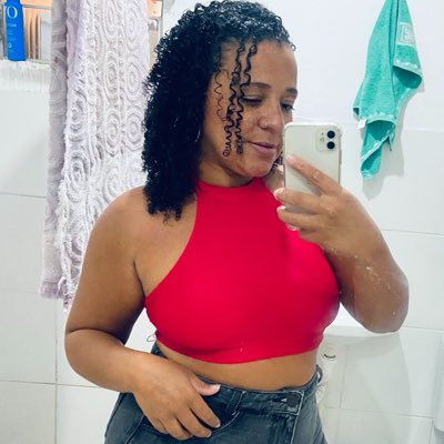 B_mariins's tweet photo. #NovaFotoDePerfil https://t.co/AbN5vWfJrm