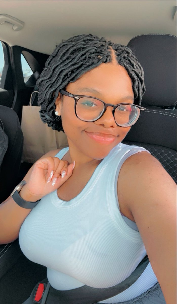 17theQueen's tweet photo. ✨😌 Can’t wait until next month https://t.co/JlGAAz8yIG