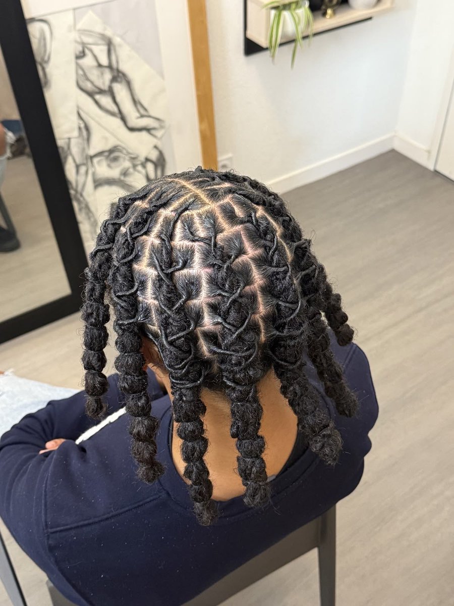 beautyy_23's tweet photo. Fresh retwist, fresh confidence. ✨🔥
Nothing beats a clean, neat retwist that keeps your locs looking sharp. If you're ready to bring your hair back to life, my chair is open.
DM to book your appointment. 📩
#Retwist #Locs #StarterLocs #LocMaintenance #HairStylist #LocJourney https://t.co/SEiBArzrC1