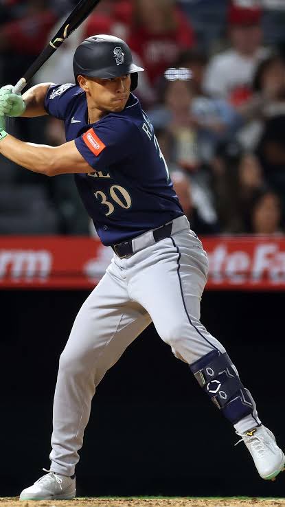 SleeperMariners's tweet photo. The Mariners have released Rob Refsnyder and Mitch Garver, adding Taylor Ward and promoting Jhonny Pereda, per @tlschwerz (via @RyanDivish)

The final roster for the remainder of the season is starting to take shape👀

#TridentsUp https://t.co/vffznmTxFR