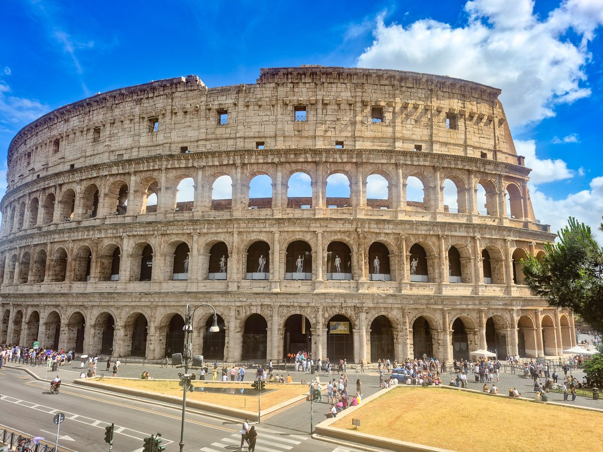 traveloffscript's tweet photo. Rome doesn’t have to cost a fortune! 🏛️💸 Dive into the real costs of Rome’s top attractions and uncover hidden gems that won’t break the bank. 

👉https://t.co/f1y5Xqo0mn

#RomeOnABudget #TravelSmart #CheapRome #BudgetTravel https://t.co/ByRRrR5AOY