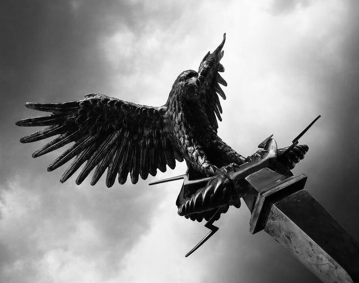 Kaiserzeiten's tweet photo. Dadurch, daß ein Volk nicht mehr die Kraft oder den Willen hat, sich in der Sphäre des Politischen zu halten, verschwindet das Politische nicht aus der Welt. Es verschwindet nur ein schwaches Volk.

Carl Schmitt, Der Begriff des Politischen https://t.co/30hFV2dNYK