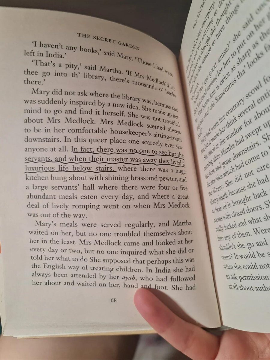 Elena43531's tweet photo. Reading never gets old. 📚💫 https://t.co/725hrqpa6q