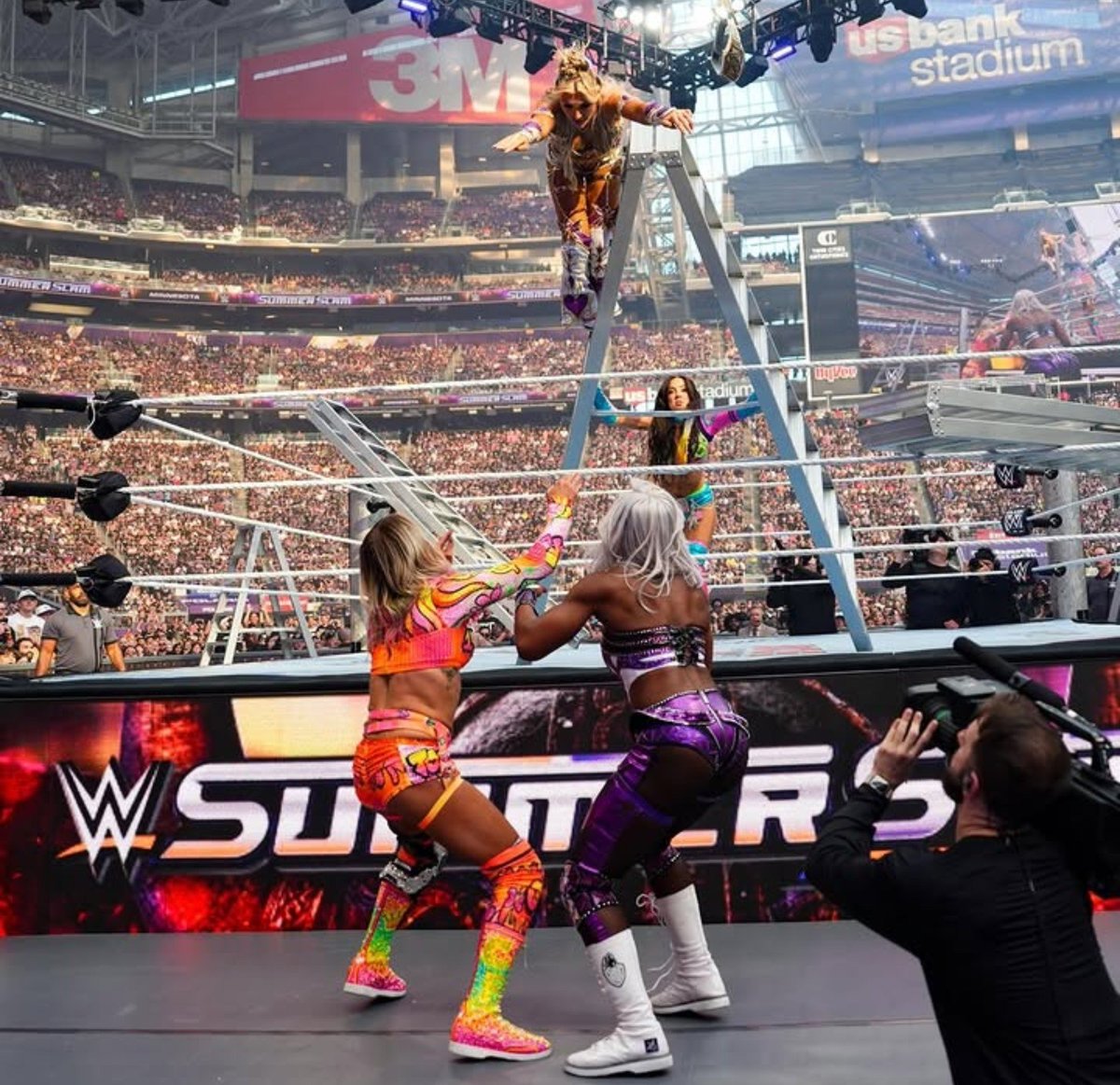 LifeLivedBarbie's tweet photo. @IndeedWWE @UnmatchedWWE #SummerSlam

Not the outcome I was hoping for especially being in my home state. But there's still positives my favorite girl won and im so proud of her. Minnesota gave her such a well deserved reaction. See you Friday! https://t.co/D8PzffPI4K