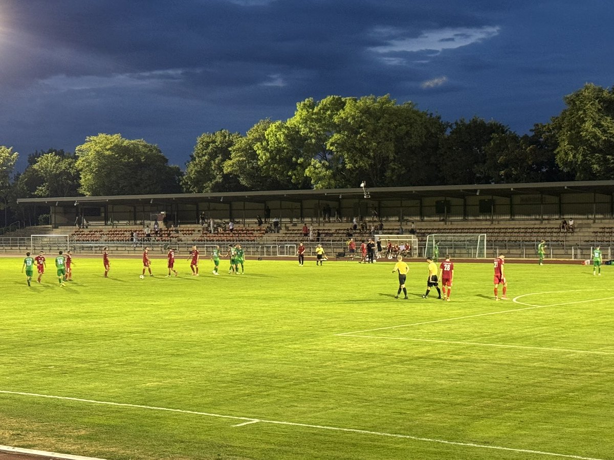 40niklas's tweet photo. SV Viktoria Goch - Hamminkelner SV
🏟️ Hubert-Houben-Stadion
🎫 -
👀 59
🥅 3:2 https://t.co/3anfW9eGv8