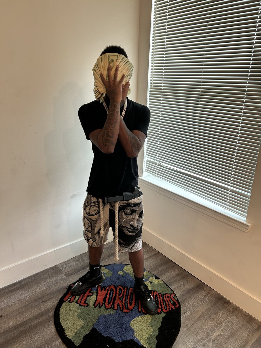 560shaker's tweet photo. Sometimes things might seem as it won't get better but i promise u its gone get better 💯😴 https://t.co/2fA6RjJUW0