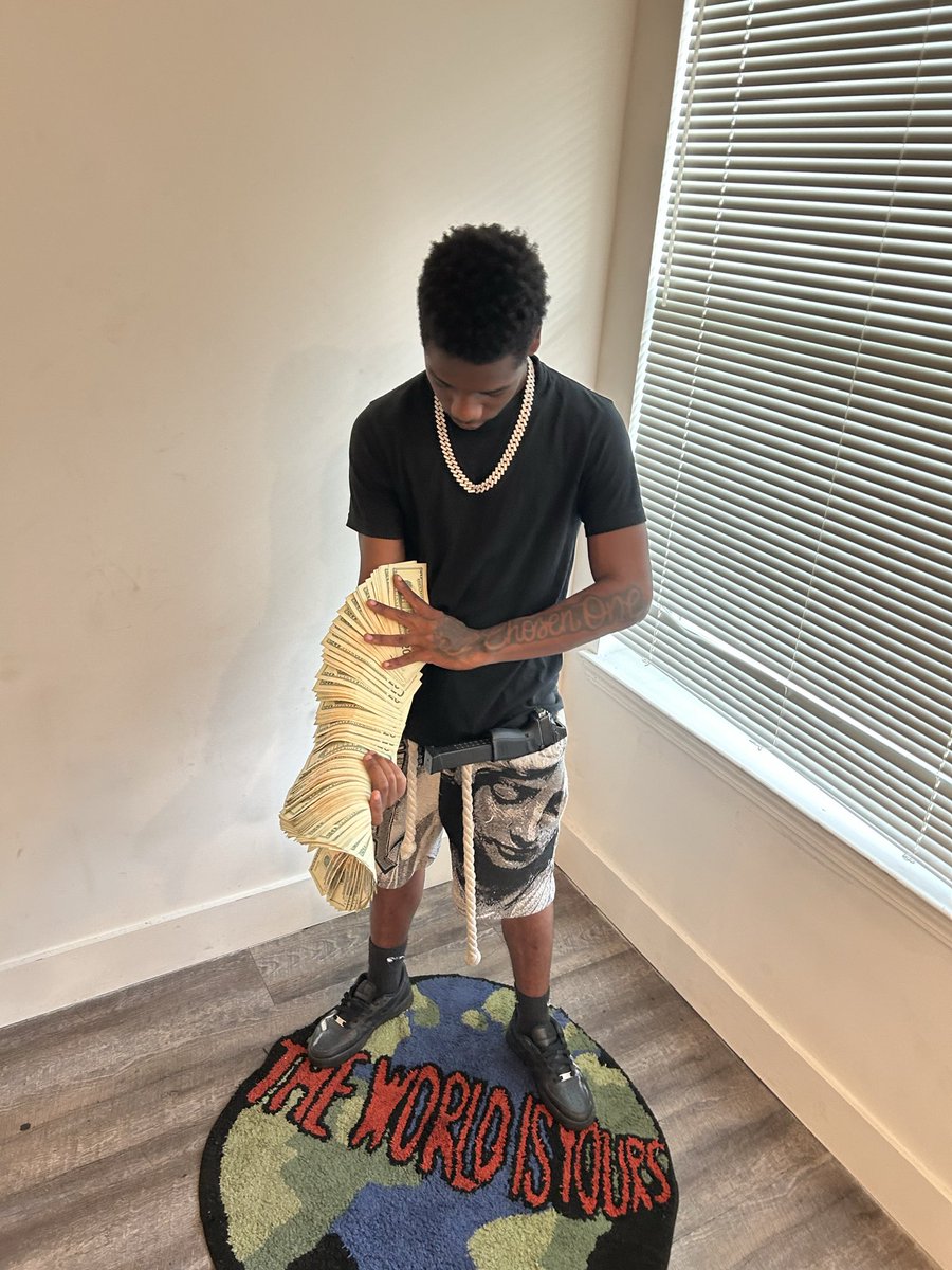 560shaker's tweet photo. Sometimes things might seem as it won't get better but i promise u its gone get better 💯😴 https://t.co/2fA6RjJUW0