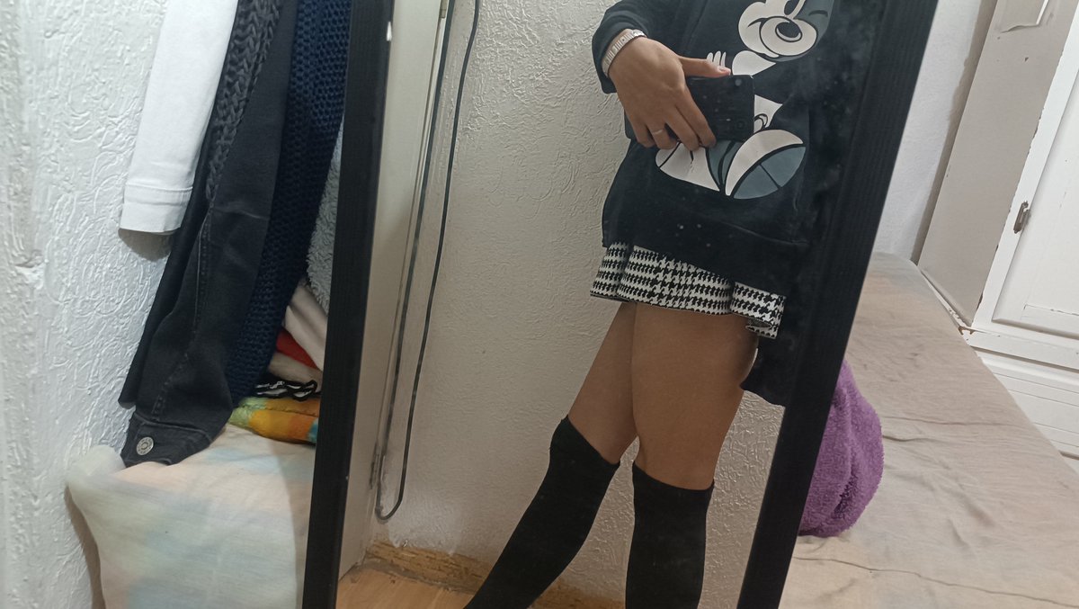ari_femb's tweet photo. Ayy si me gustaron las fotos insisto me encanta esta paleta de colores entonces ahhh amo :3

#femboy #gay https://t.co/1xSCCkNJiR