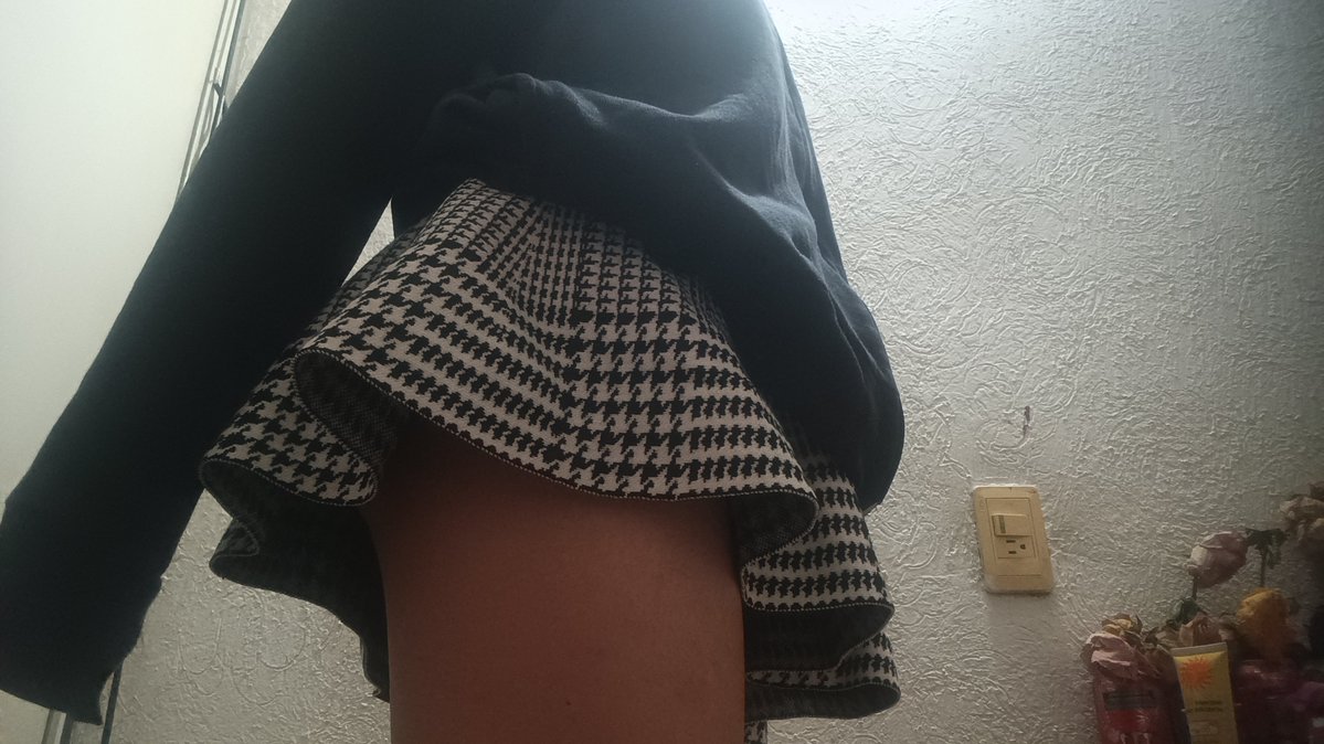ari_femb's tweet photo. Ayy si me gustaron las fotos insisto me encanta esta paleta de colores entonces ahhh amo :3

#femboy #gay https://t.co/1xSCCkNJiR