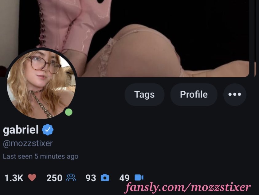mozzstixer's tweet photo. new pinned ˚.⋆꒰১ ໒꒱⋆.˚
i’m gabriel (or gabby !) i’m 24
interests: cosplay, reading, sewing/crochet, and being a freak on a leash! 
(˶ᵔ ᵕ ᵔ˶) + everything hard and soft
i make customs! ᥫ᭡ binks in lio

↻+♡ for more moots ? (mdni) https://t.co/jeG9QeGRUo