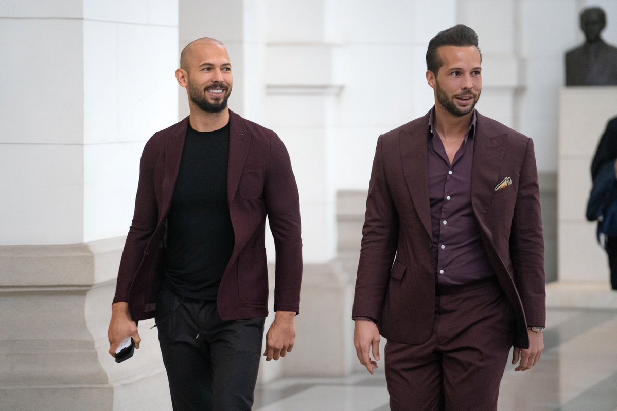 jointrwuni_'s tweet photo. 🚨NEW: @McBrideLawNYC the Tate brothers lawyers went to visit them today and was denied entry to see them 

“This is the 2nd day in a row I have been denied entry?”

What is going on?

Pray for the brothers 🙏 https://t.co/iOYjW1P9yK