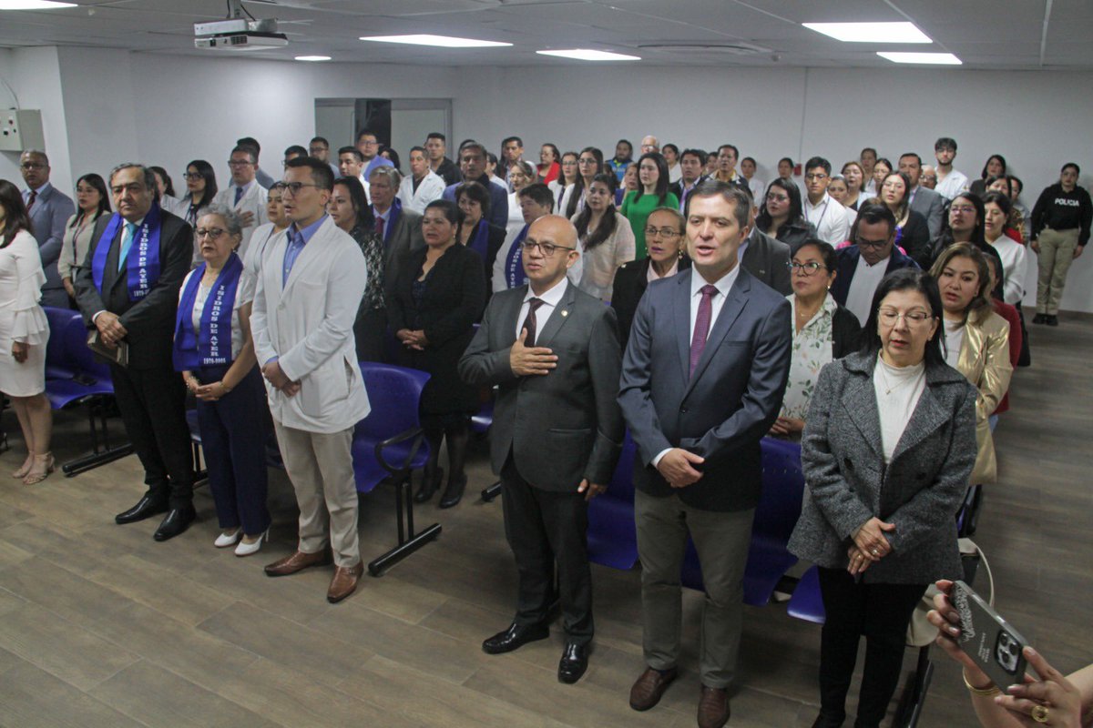 HIAyoraLoja's tweet photo. 🏥 Con una emotiva Sesión Solemne conmemoramos los 47 años de vida institucional del @HIAyoraLoja, un espacio para recordar nuestra historia, reconocer el compromiso de nuestro talento humano y renovar el propósito de seguir brindando atención con calidad y vocación de servicio. https://t.co/JXMDupVWVw