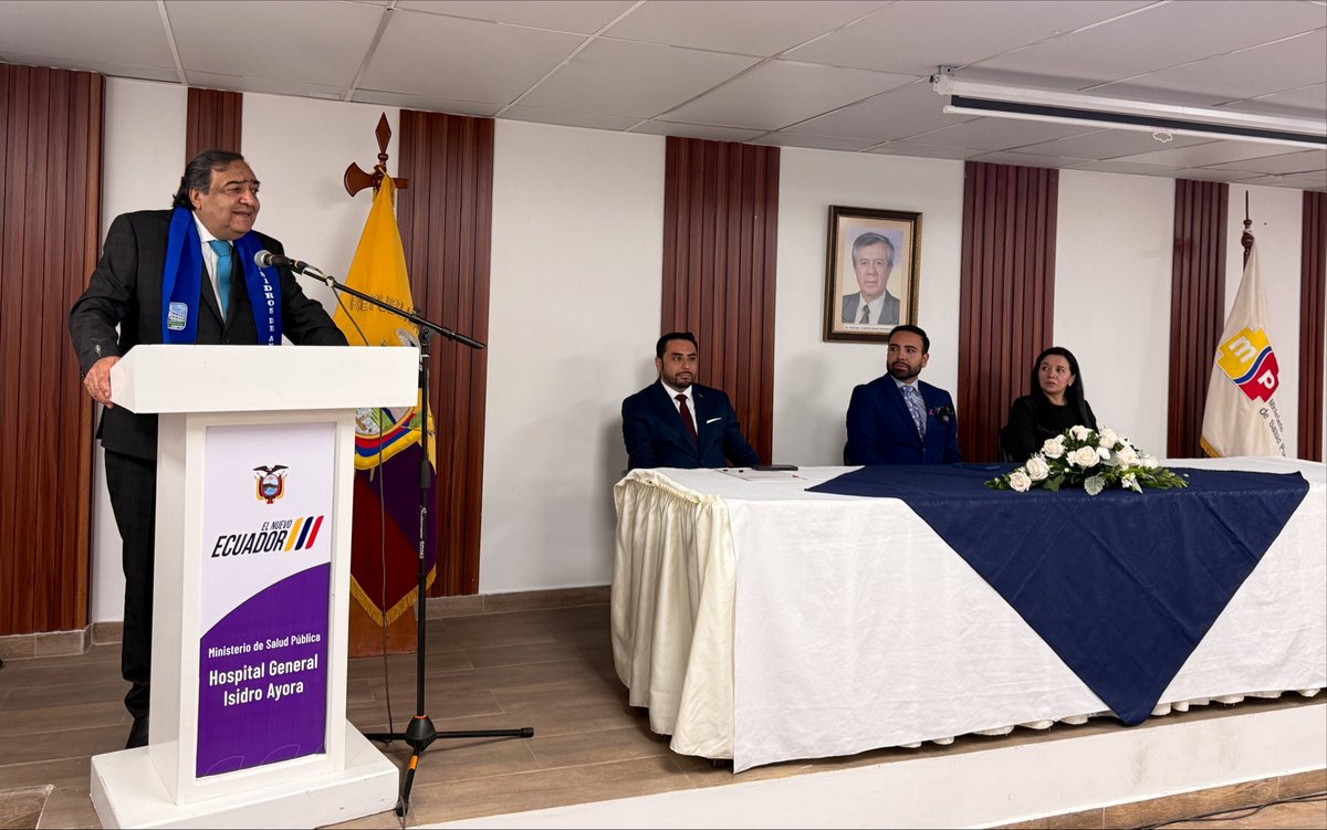 HIAyoraLoja's tweet photo. 🏥 Con una emotiva Sesión Solemne conmemoramos los 47 años de vida institucional del @HIAyoraLoja, un espacio para recordar nuestra historia, reconocer el compromiso de nuestro talento humano y renovar el propósito de seguir brindando atención con calidad y vocación de servicio. https://t.co/JXMDupVWVw