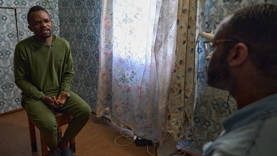 ADFmagazine's tweet photo. Zimbabwe is latest African country to investigate foreign recruitment.