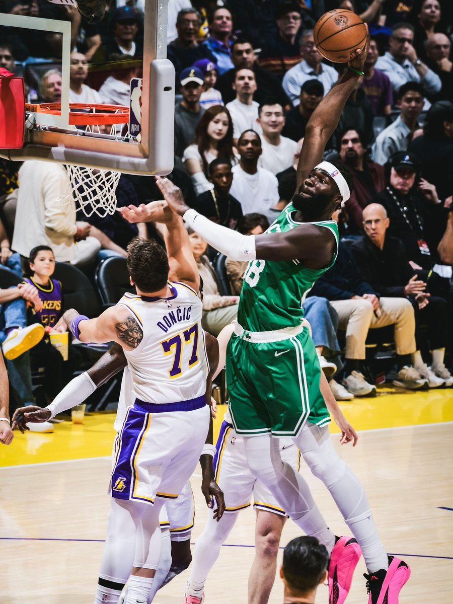 celtics's tweet photo. Every angle makes it more impressive 👏

#NBADunkWeek https://t.co/QJROSlMrk4