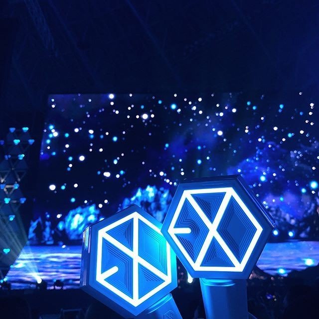 bhrhnr2112's tweet photo. Happy birthday EXO_L ✨

L1485 ALWAYS
#HappyEXOLDay
#12YearsofEXOLove
#EXOL12thAnniversary https://t.co/C44ySmwNqA