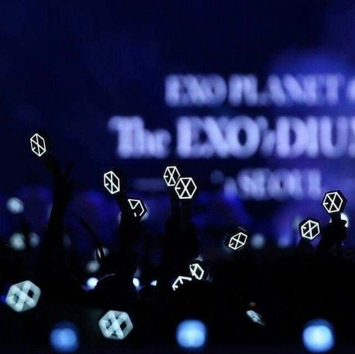 bhrhnr2112's tweet photo. Happy birthday EXO_L ✨

L1485 ALWAYS
#HappyEXOLDay
#12YearsofEXOLove
#EXOL12thAnniversary https://t.co/C44ySmwNqA