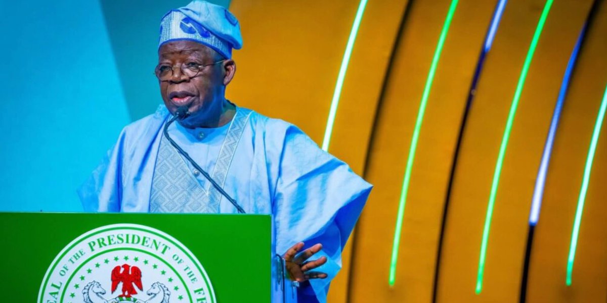 PO_GrassRootM's tweet photo. “Your worst mistake is mobilizing your attack dogs to insult the Catholic bishops of Nigeria.”

— Amaechi tells Tinubu https://t.co/luTYMvITRT