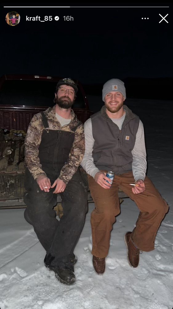 JacobMorley's tweet photo. How did Tucker Kraft come back so fast after the ACL? 

He went full Wisconsin rehab. https://t.co/koLUXsOPnW