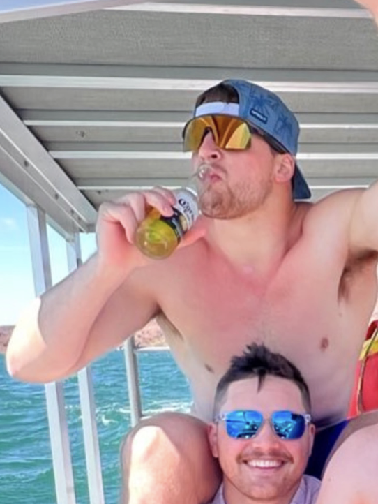 JacobMorley's tweet photo. How did Tucker Kraft come back so fast after the ACL? 

He went full Wisconsin rehab. https://t.co/koLUXsOPnW