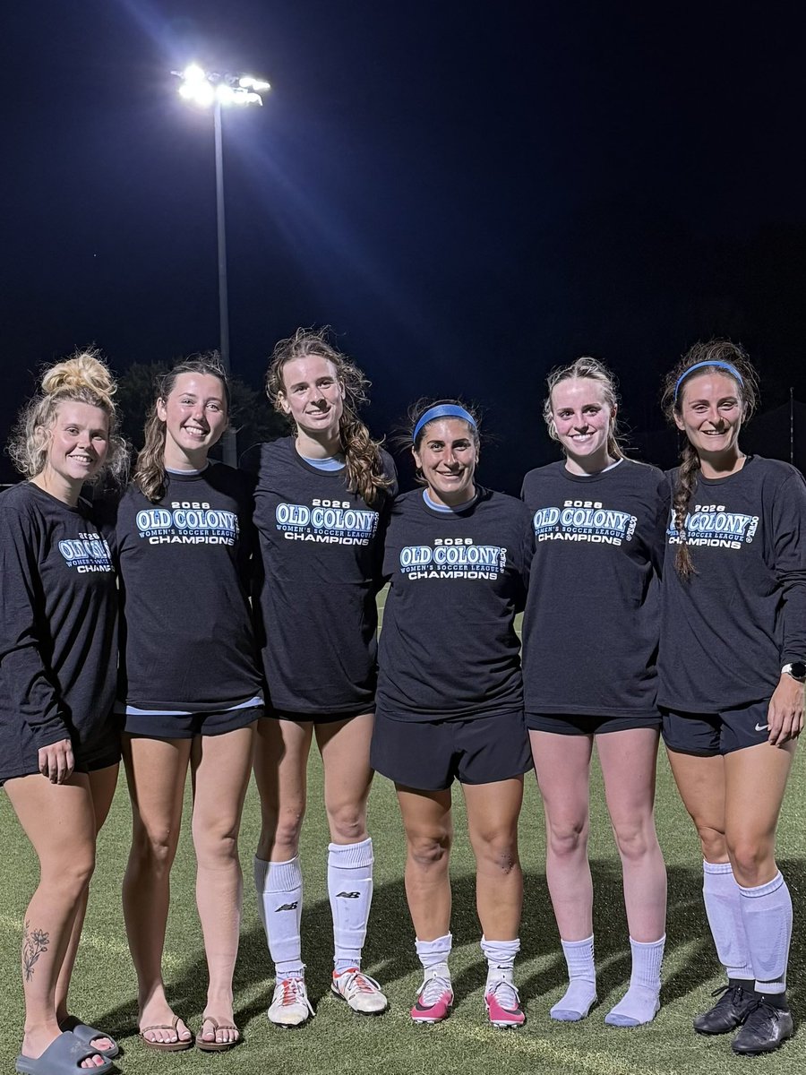 WHSLadyWildcats's tweet photo. Great group of alumni winning the OCWSL Championship tonight! Always fun to get out and see them continue to play the game they love……CONGRATS ladies!! #Catson3 https://t.co/bYPGJ5sjyV