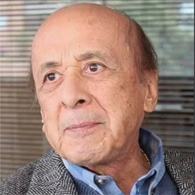 Teleantioquia's tweet photo. 🕊️ Luto en la televisión colombiana. Murió a los 85 años Alfonso Lizarazo, creador de Sábados Felices y quien durante décadas fue el rostro y presentador del programa que marcó la historia del entretenimiento en el país. https://t.co/nDTIvZSh6G